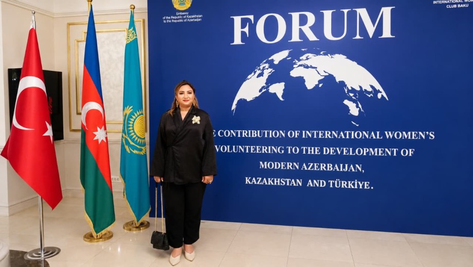 Müəllimimiz Beynəlxalq Qadın Forumunda iştirak etmişdir